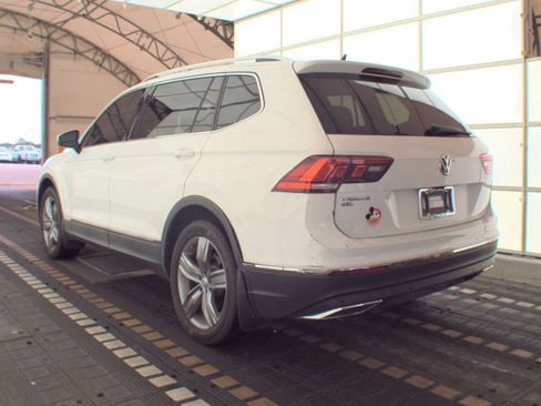 Used 2021 Volkswagen Tiguan SEL FWD image 4