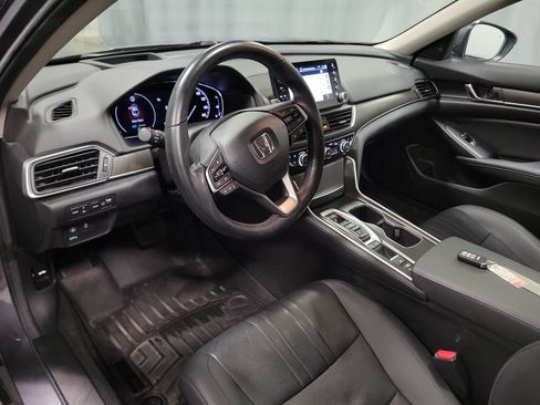Used 2021 Honda Accord Touring image 16