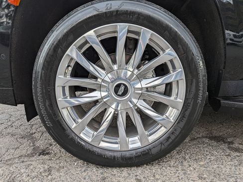 Used 2022 Cadillac Escalade Premium Luxury RWD image 53