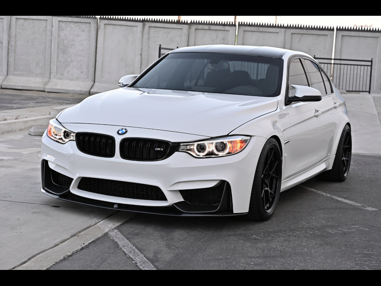Used 2016 BMW M3 RWD image 1