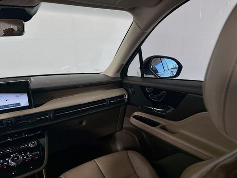 Used 2020 Lincoln Corsair Reserve w/ Appearance Package FWD image 24