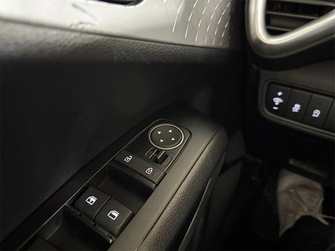 Certified 2024 Kia Soul LX w/ Option Group 015 image 30