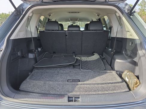 Used 2023 Volkswagen Tiguan SE image 15