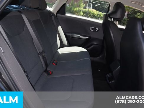 Used 2025 Kia K4 FWD image 21