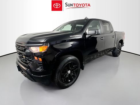 Used 2024 Chevrolet Silverado 1500 Custom image 4