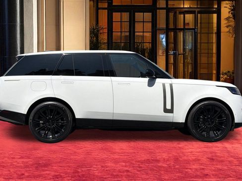 New 2026 Land Rover Range Rover SE AWD/4WD image 8