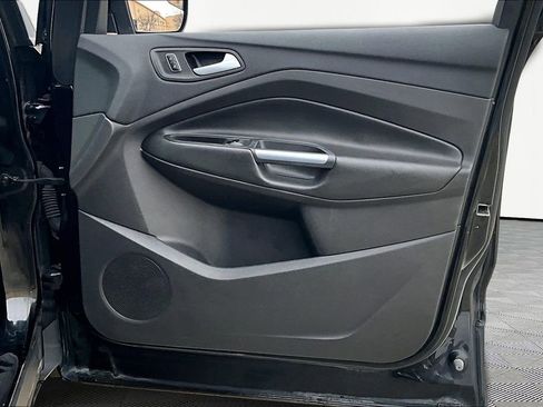 Used 2016 Ford Escape SE w/ Equipment Group 201A image 24