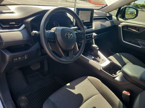 Certified 2025 Toyota RAV4 XLE FWD image 18
