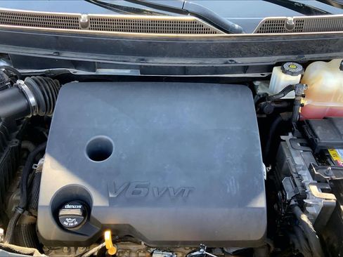Used 2019 Buick Enclave Essence w/ Trailering Package, 5000 lbs. AWD/4WD image 32