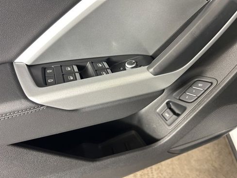 Used 2023 Audi Q3 2.0T Premium Plus w/ Premium Plus Package image 23