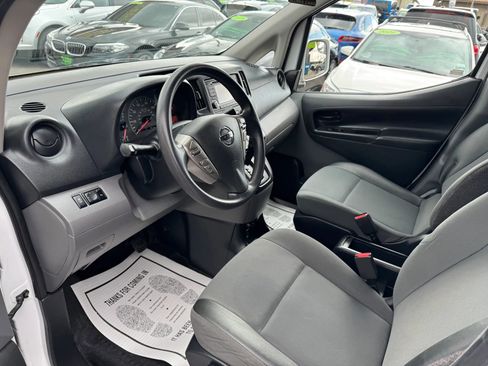 Used 2019 Nissan NV200 SV FWD image 8