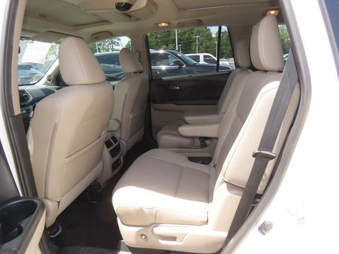 Used 2019 Honda Pilot Elite image 21