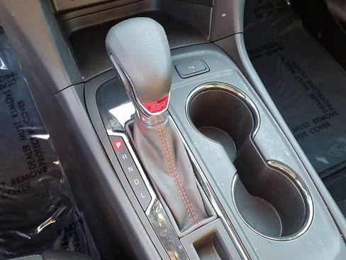 Used 2022 Chevrolet Equinox RS image 15