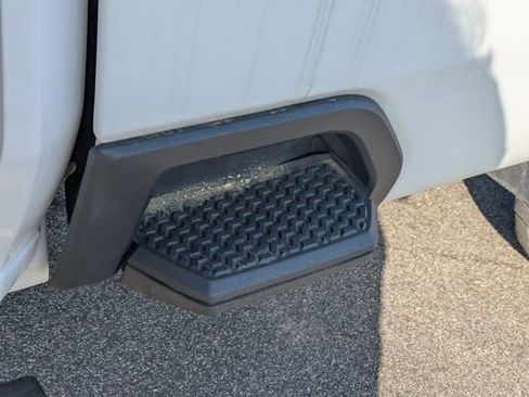 Used 2024 Chevrolet Silverado 3500 W/T image 26