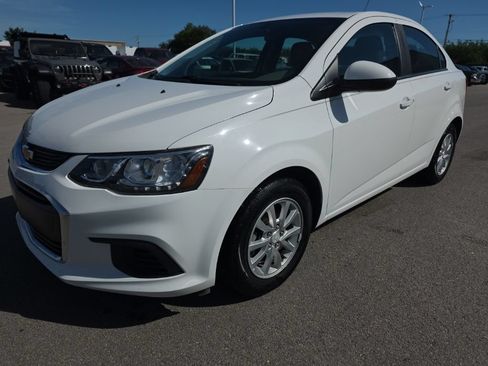 Used 2020 Chevrolet Sonic LT FWD image 1