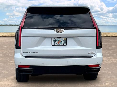 Used 2023 Cadillac Escalade Sport Platinum w/ Heavy-Duty Trailer Package AWD/4WD image 5