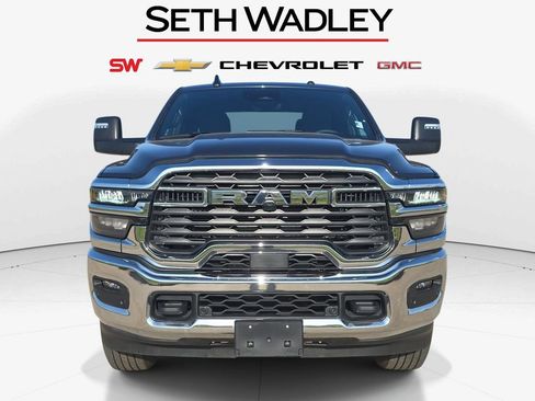 Used 2026 RAM 2500 Big Horn AWD/4WD image 2