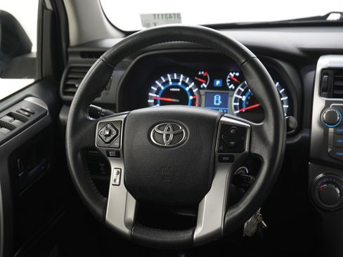 Used 2016 Toyota 4Runner SR5 image 16
