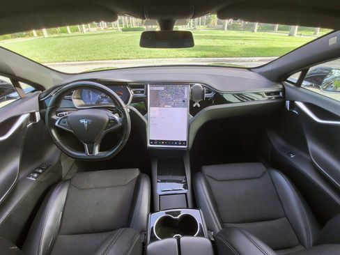 Used 2017 Tesla Model S 75D AWD/4WD image 25