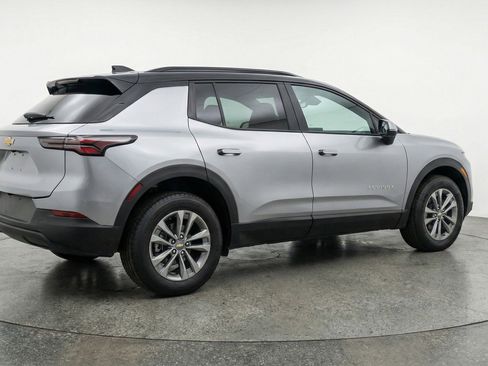 Used 2025 Chevrolet Equinox LT image 9