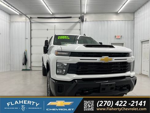 Used 2024 Chevrolet Silverado 2500 Custom w/ Custom Value Package AWD/4WD image 1