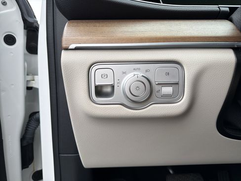 Certified 2023 Mercedes-Benz GLE 350 4MATIC image 16