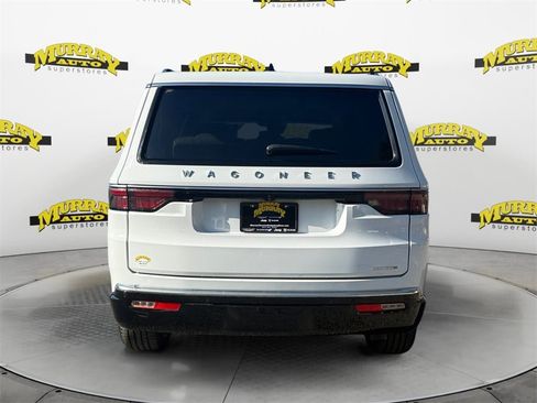 Used 2024 Jeep Wagoneer Series II w/ Flexible Seating Group image 4