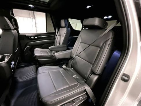 Used 2021 GMC Yukon Denali w/ Denali Premium Package AWD/4WD image 23