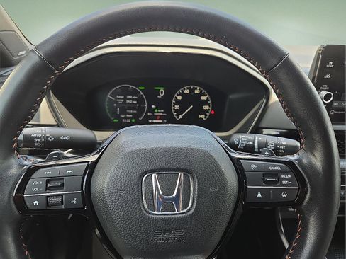 Used 2025 Honda CR-V Sport Touring image 4