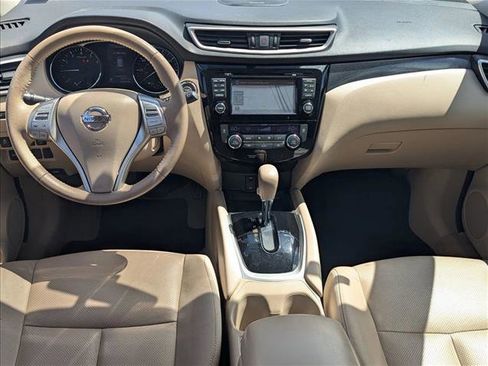 Used 2015 Nissan Rogue SL FWD image 17