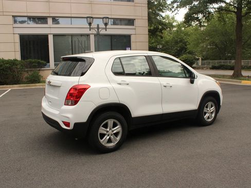 Used 2017 Chevrolet Trax LS AWD/4WD image 7
