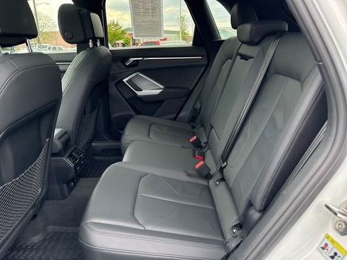 Used 2022 Audi Q3 2.0T Premium w/ Convenience Package AWD/4WD image 24