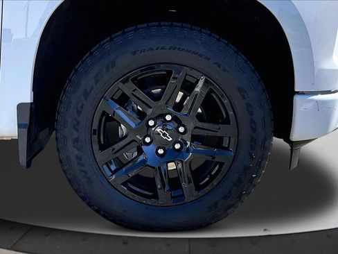Used 2023 Chevrolet Silverado 1500 RST w/ Convenience Package II AWD/4WD image 34