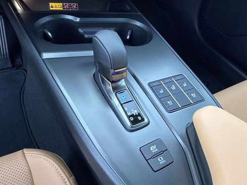 New 2026 Lexus UX 300h FWD image 20