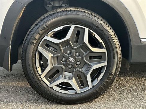 Used 2023 Hyundai Santa Fe Limited image 33