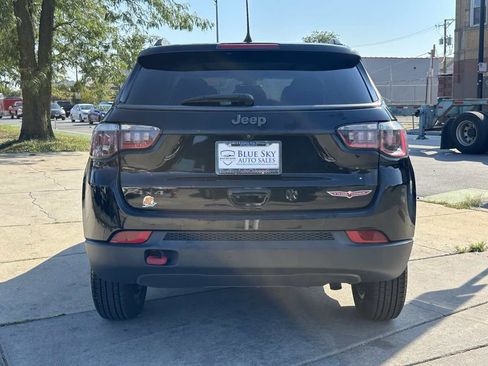 Used 2018 Jeep Compass Trailhawk w/ Leather Interior Group AWD/4WD image 6