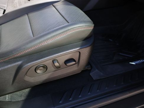 Certified 2023 GMC Canyon AT4X w/ Edition 1 image 9