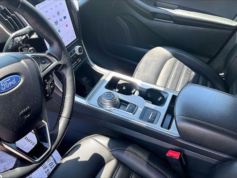 Used 2024 Ford Edge SEL w/ Convenience Package AWD/4WD image 15