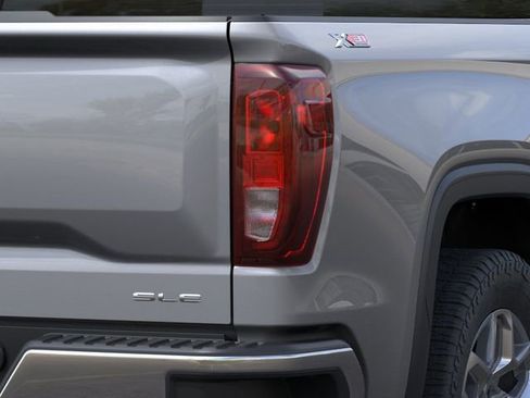 New 2026 GMC Sierra 1500 SLE w/ X31 Off-Road Package AWD/4WD image 13
