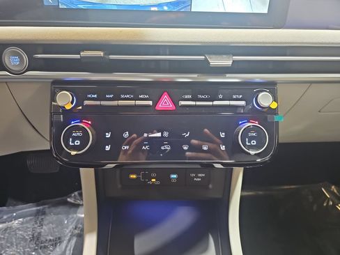 New 2026 Hyundai Tucson Limited AWD/4WD image 25