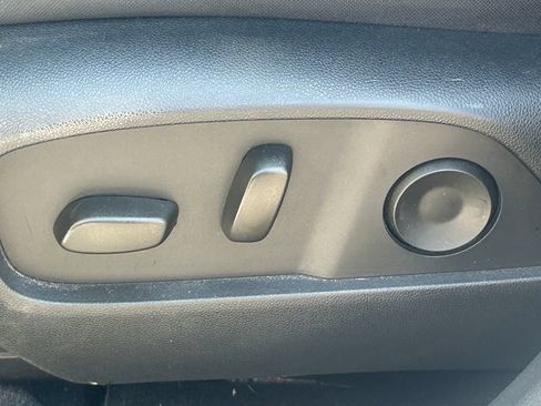 Used 2025 Chevrolet Equinox LT w/ Convenience Package II AWD/4WD image 24