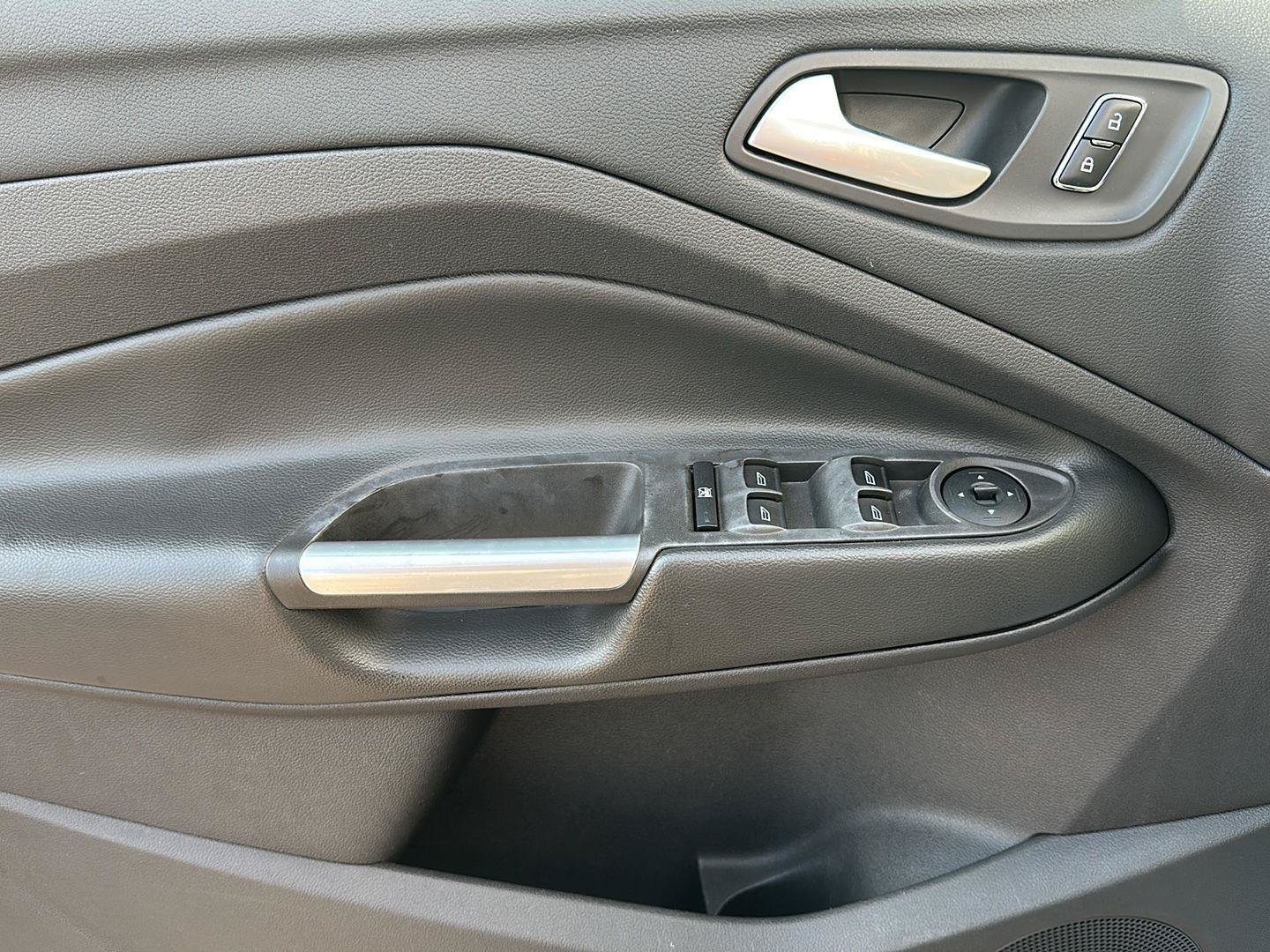 Used 2014 Ford Escape SE AWD/4WD image 4
