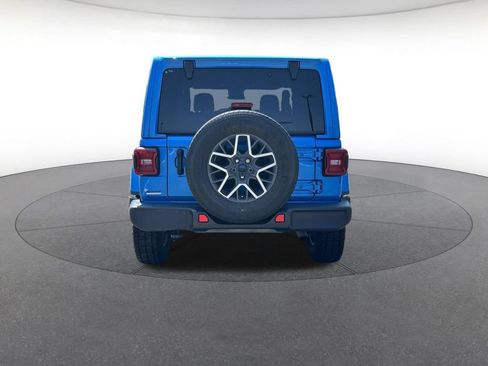 Used 2024 Jeep Wrangler Unlimited Sahara AWD/4WD image 4