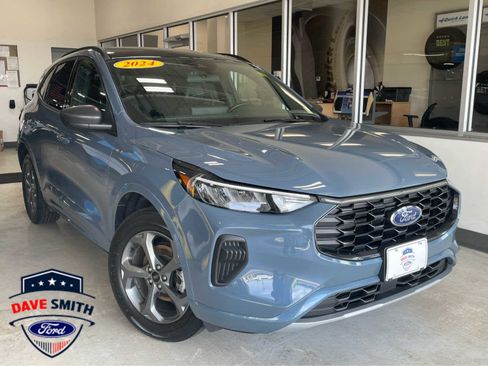 Used 2024 Ford Escape ST-Line w/ Tech Pack #1 image 3