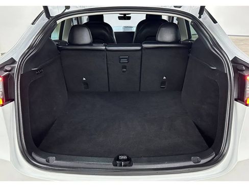 Used 2023 Tesla Model Y Performance image 15