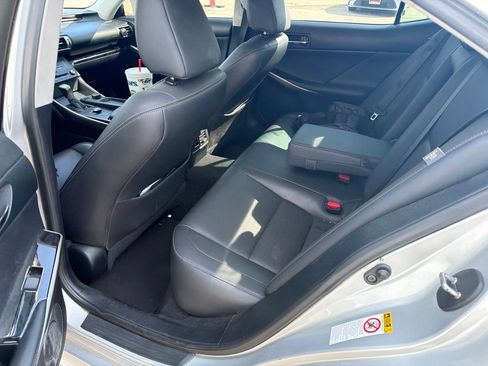 Used 2016 Lexus IS 200t RWD image 7