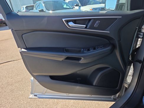 Certified 2023 Ford Edge SEL image 17