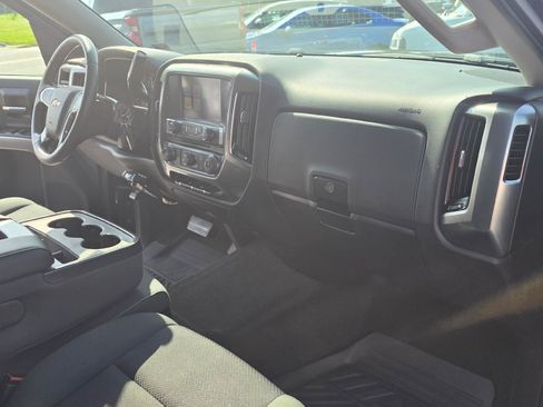 Used 2015 Chevrolet Silverado 1500 LT w/ LT Convenience Package AWD/4WD image 9