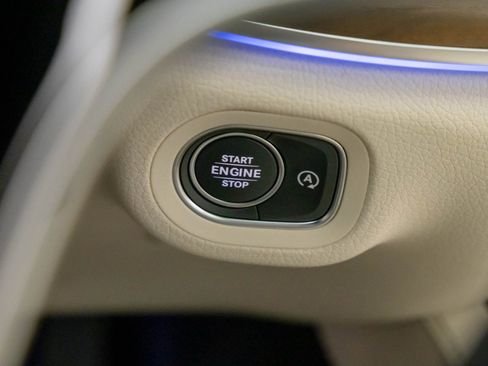 New 2025 Mercedes-Benz GLS 450 GLS 450 image 25