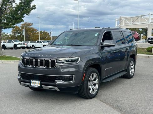 Used 2022 Jeep Wagoneer Series II image 8